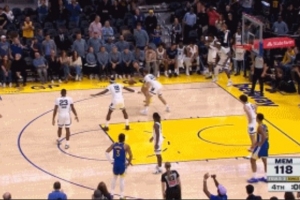 库里挥舞毛巾&全场鼓励手足相残！斯潘塞兄弟上演1V1对决