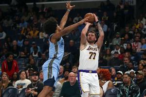 44分如同喝水！瘦77&小里迎生涯最佳状态 湖人万事俱备只待老詹？