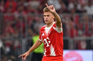 基米希：巴黎下半场多打一人也基本只能远射，但守门的是诺伊尔