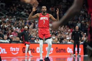 KD频遭包夹？乌度卡：很熟悉这种防守 他和球队都得想办法破局