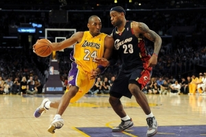 杨毅：关键球我选科比而非詹姆斯 老科有杀手本色&老詹更像组织者