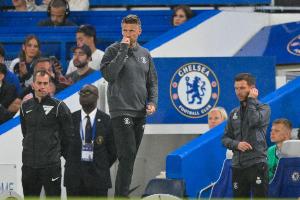 记者：狼队预计今日确定爱德华兹出任球队主帅