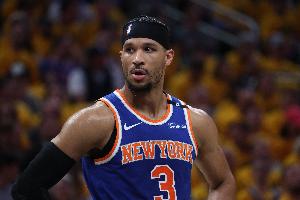 突然哑火！哈特空篮也不中 尼克斯3分钟一分未得