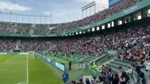 万众瞩目阿根廷训练免费开放，超2万球迷现场看梅西训练