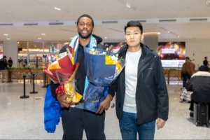 欢迎泰隆·华莱士！新疆伊力特男篮外援集结完毕