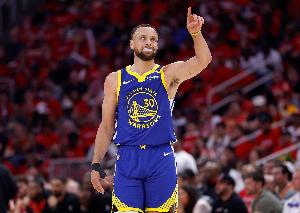 现象级！库里开季前11战3次轰下40+ 个人生涯第2次&上一次拿到MVP