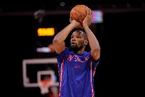 三分命中率前十：雄鹿50%第一 火箭&勇士均46%+分列二三 马刺第九