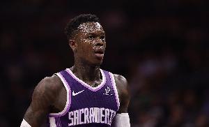 得分全队最高！施罗德半场11投6中 得到15分3板1助0失误