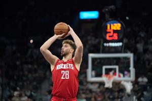 申京本赛季25分10板5助场次联盟第三！仅次于约基奇和字母哥