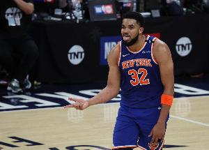 历史首支！尼克斯三分打铁30+次&罚丢15+罚球 仍在常规时间赢球