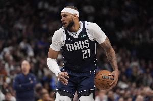 翻江倒海！加福德强攻内线 连续打成2+1拿到6分