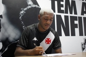 法尔克：拜仁球探关注南美市场，考察19岁边锋拉扬、19岁边卫索萨