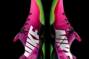 耐克科比联名球鞋即将回归，加入足球鞋的设计灵感