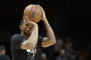 砍14分12板！凯沙·约翰逊：坚持做自己 打出热火式的篮球