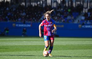 每体：对切尔西女足是普特拉斯出战的83场欧冠，创下女足新纪录