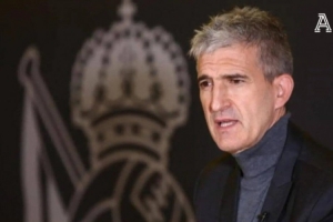 邮报：维拉新转会主管奥拉贝获工作许可，接替蒙奇备战冬窗