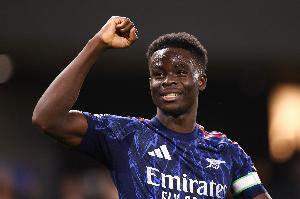 今晚看你了！萨卡对阵热刺连续4场参与进球，贡献2球4助