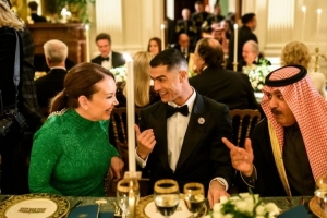 特朗普幕僚：我一开始没认出C罗，孩子说他可是ins粉丝最多的人！