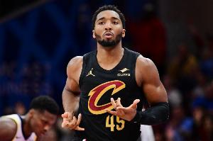 多诺万·米切尔本赛季第6次砍下35+ 仅次于东契奇位列联盟第二