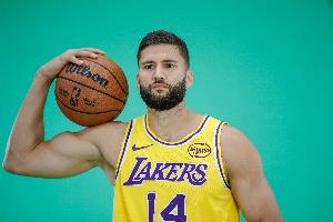 赞美停不下！詹姆斯：克莱伯在关键时刻挺身而出 并打出强硬表现