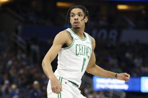 你又活了！米诺特次节上来5中5连砍12分 一波流打花比赛