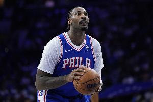 庄式数据！德拉蒙德12中6得到14分 狂抢24个篮板创赛季新高