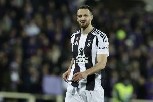 意媒：加蒂因流感缺席今日训练，大概率不会参加欧冠比赛