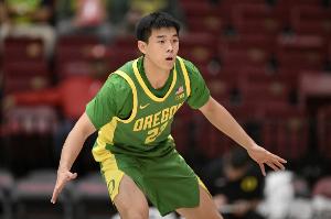 两个运动战进球！林葳替补出场9分钟 4中2得到5分创生涯新高