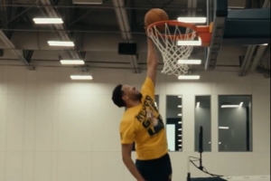 6月份遭遇跟腱撕裂！哈利伯顿社媒晒扣篮视频：第22周啦