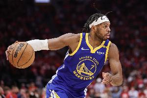 鉴定为弱队！希尔德上半场10分钟6投4中砍下9分3板2助1断