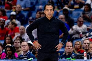 火力不足！首节热火全队拿到20分 独行侠仅19分