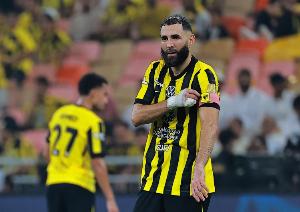 本泽马双响难救主！吉达联合豪华十外援齐发，亚冠2-4不敌杜海勒