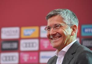 海纳：凯恩及其家人在慕尼黑都很开心 坚信拜仁很有希望留下他