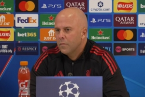 斯洛特：索博踢右后卫因戈麦斯未完全康复 球队自信目前不是问题